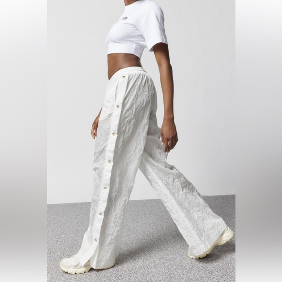 P.E Nation Pants - PE Nation Volley Nylon Snap Pant